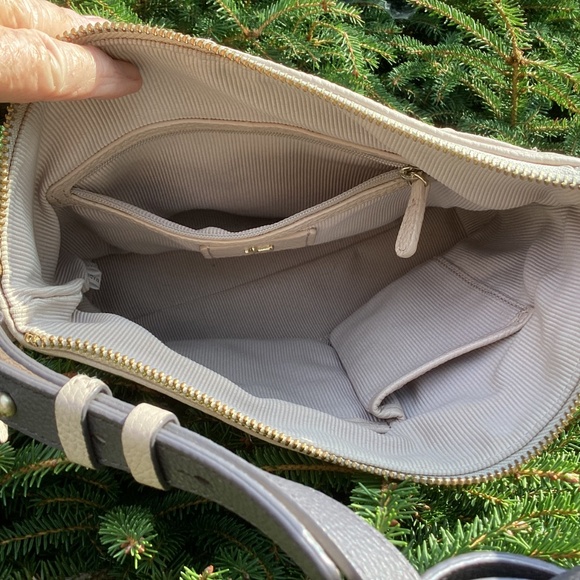 Radley London Beautiful Pebbled Leather Crossbody Handbag - Picture 9 of 11